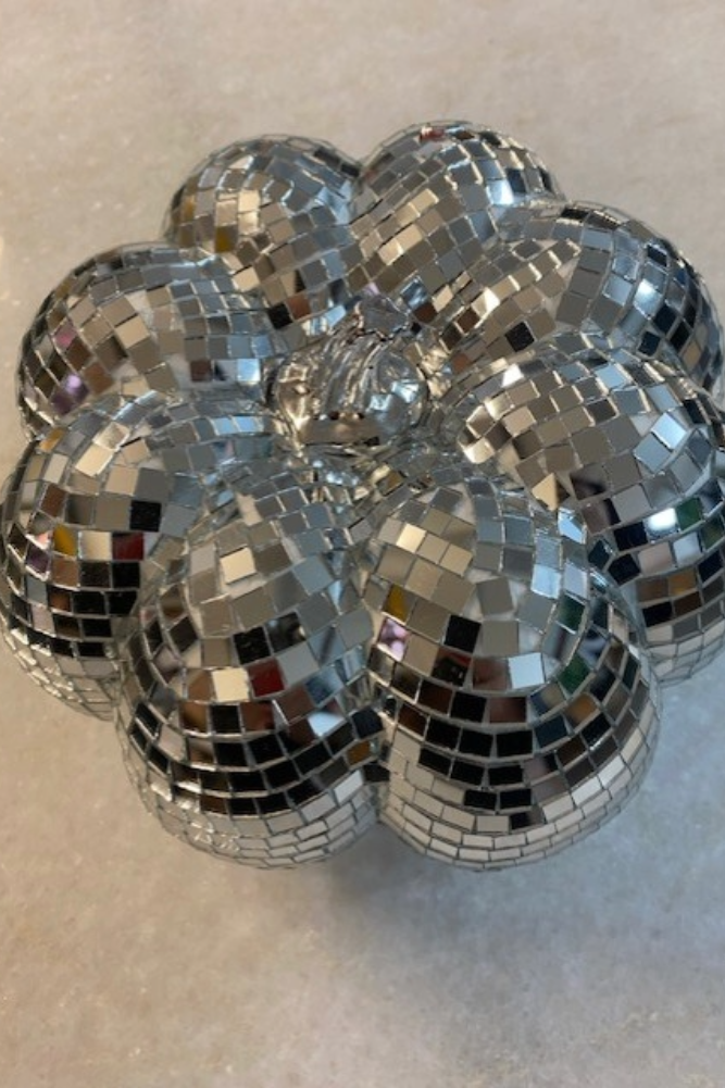 Décoration citrouille disco argentée - SECONDS