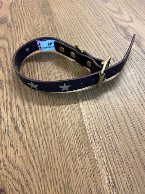 Collier pour chien en cuir marron avec étoiles - ÉCHANTILLON