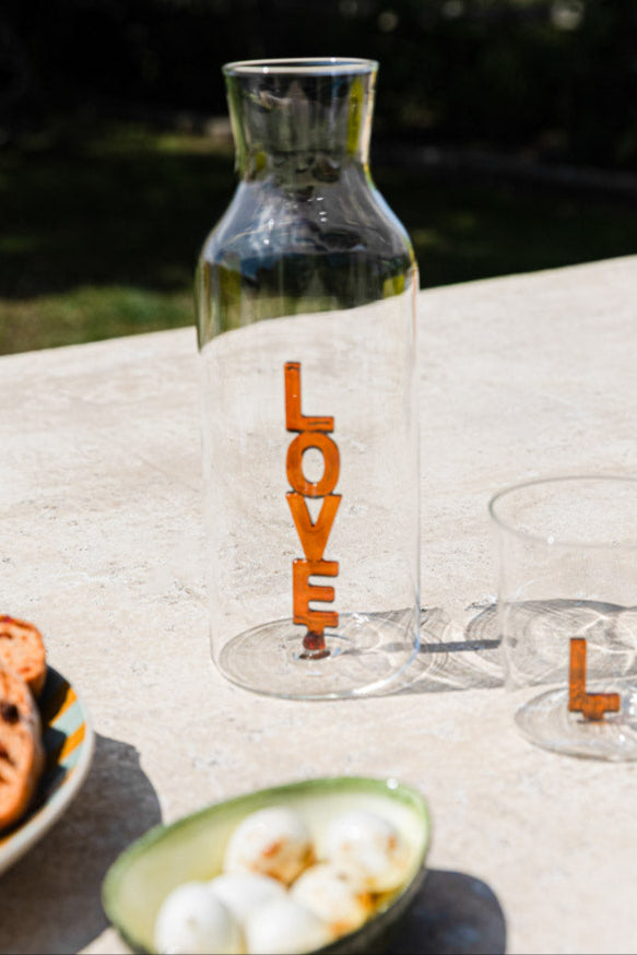 Carafe Amber LOVE en verre transparent