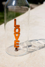 Carafe Amber LOVE en verre transparent