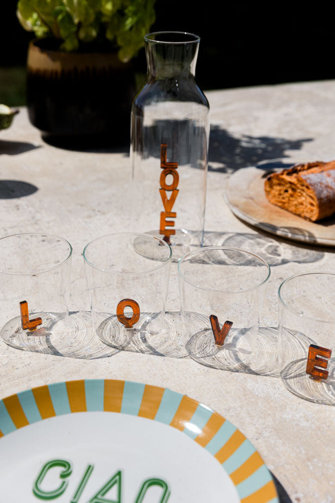 Verres à boire Amber LOVE en verre transparent