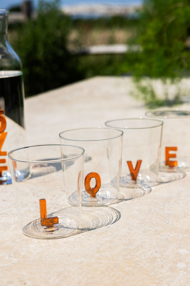 Verres à boire Amber LOVE en verre transparent
