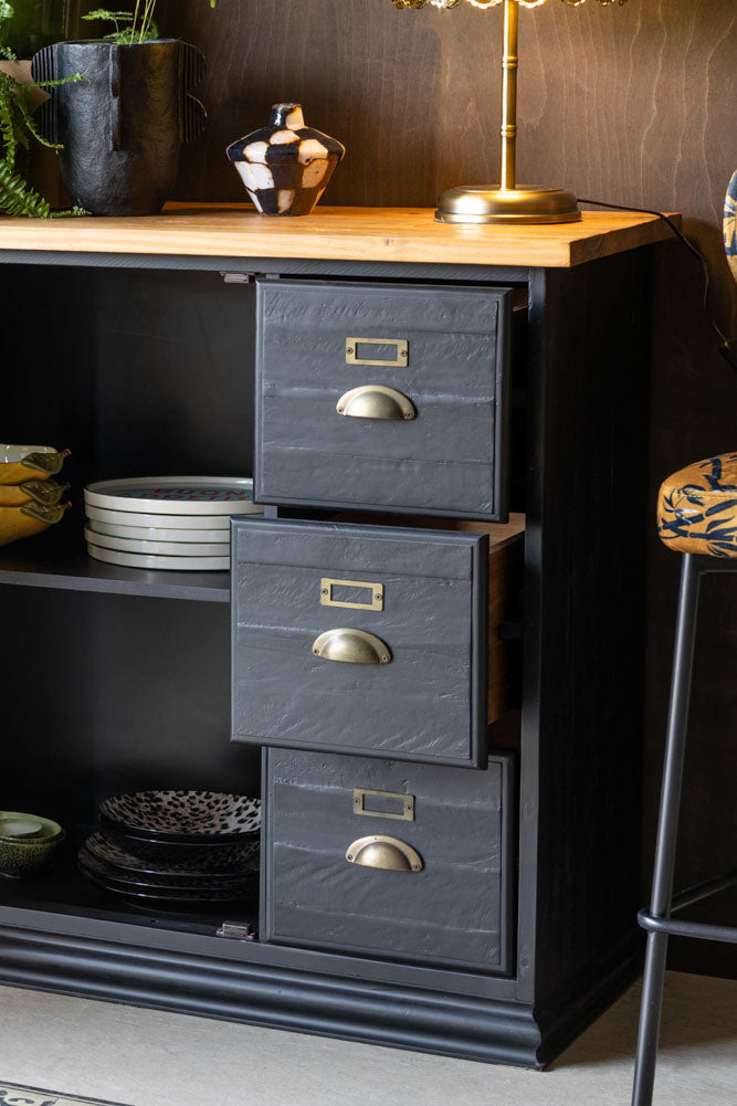 Petit buffet d'apothicaire