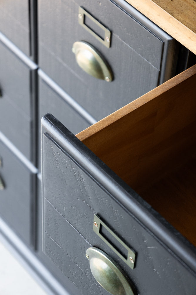 Petit buffet d'apothicaire