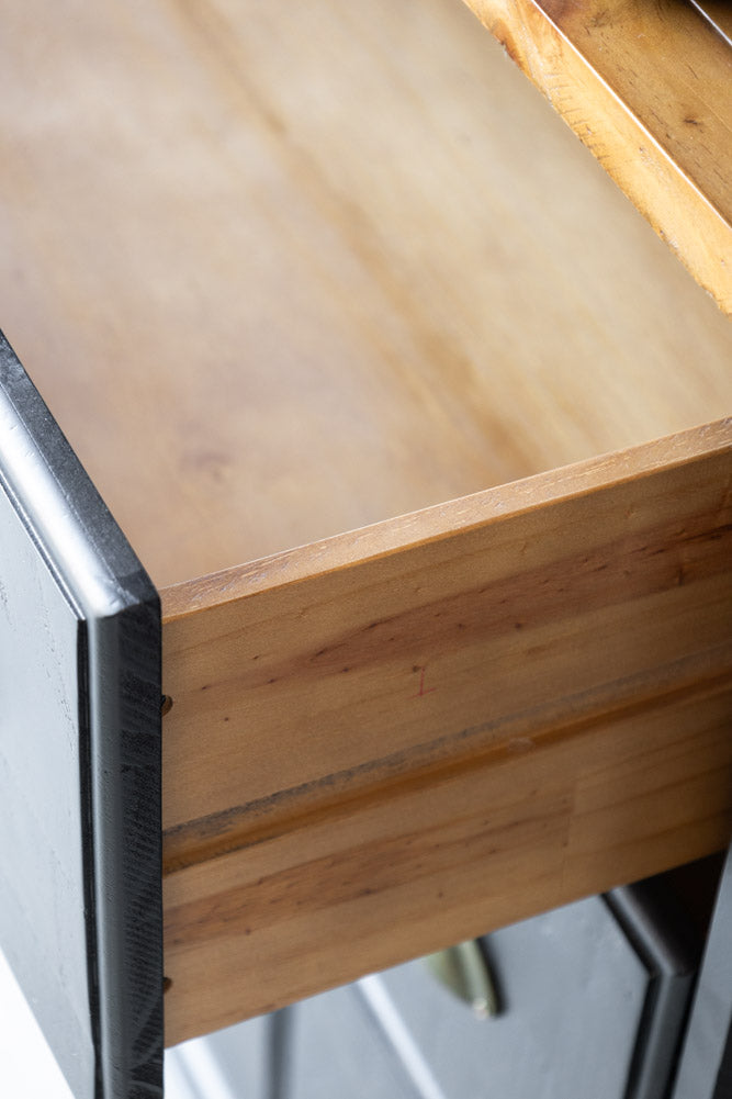 Petit buffet d'apothicaire