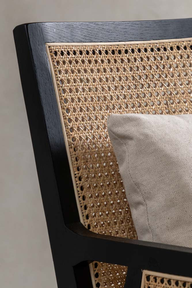 Fauteuil artisanal avec cadre en bois crème