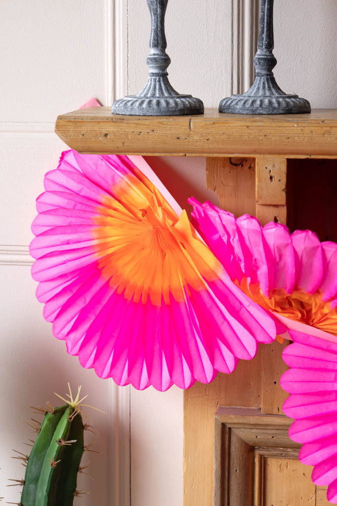 Magnifique guirlande en papier classique fabriquée à la main en rose et orange