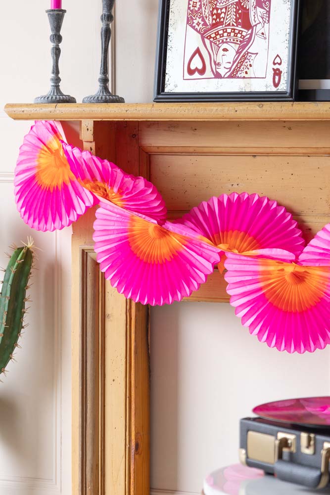 Magnifique guirlande en papier classique fabriquée à la main en rose et orange