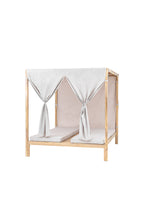 Magnifique lit de jardin à baldaquin