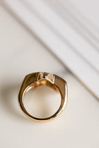 Bague étoile cloutée noire et dorée - Disponible en deux tailles