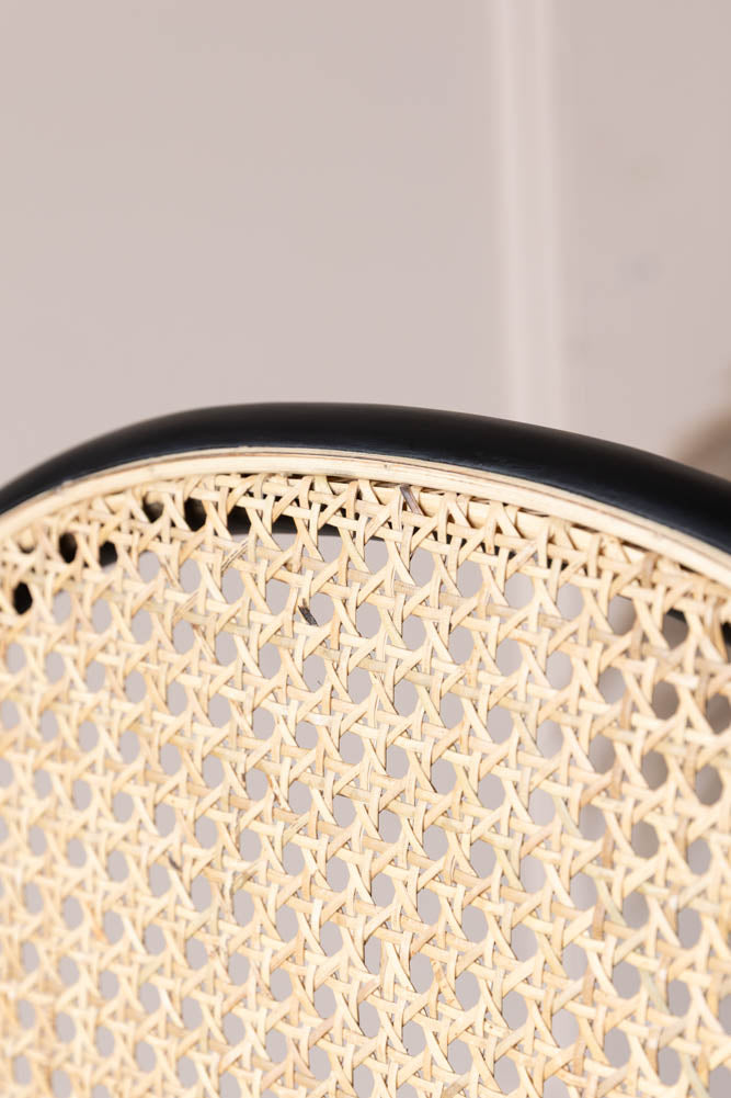 Chaise de salle à manger en bois noir et canne tressée Chez Pitou