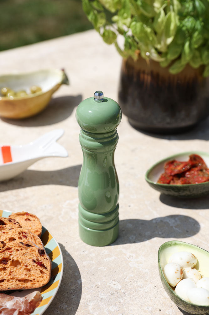 Moulin à poivre vert classique