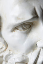 Étagère murale flottante d'inspiration grecque classique