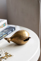 Superbe ornement/cendrier en forme de baleine en or antique