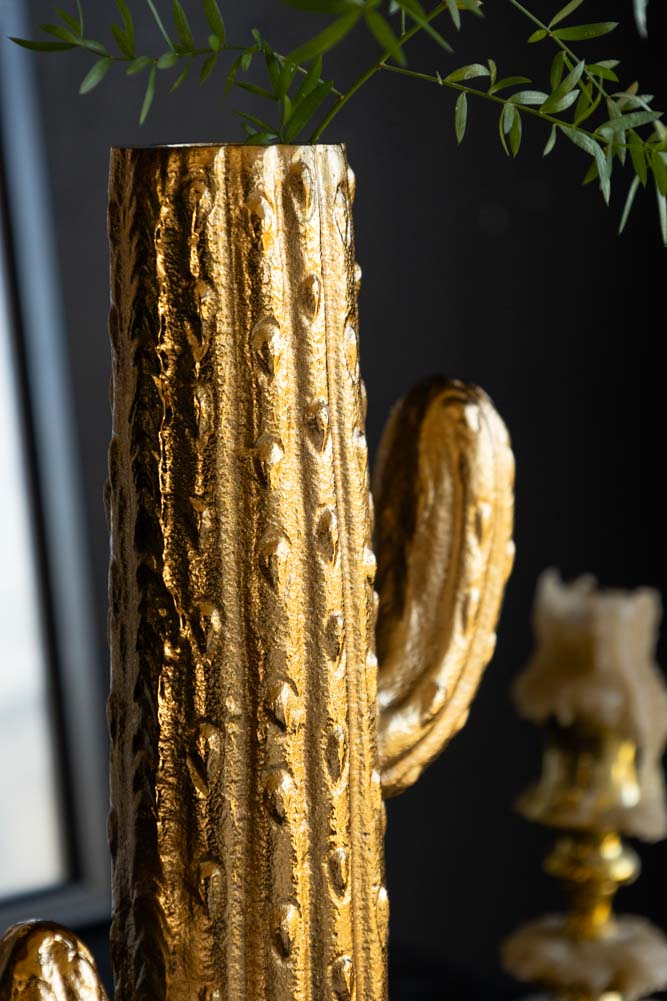 Vase à tige de cactus doré