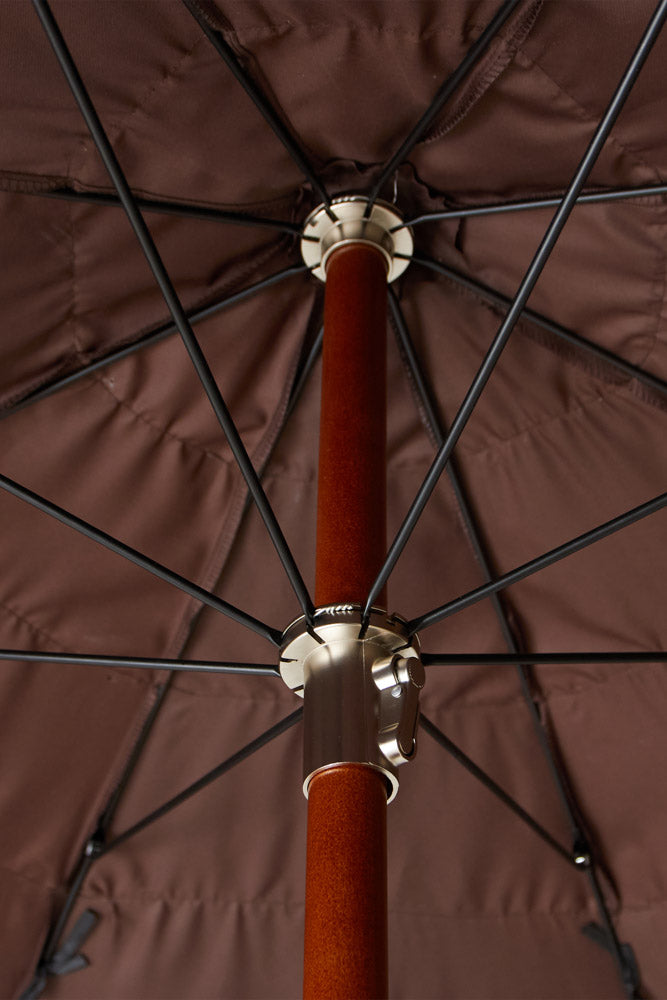 Parasol de jardin à franges effet raphia HKLIVING - FIN DE SÉRIE