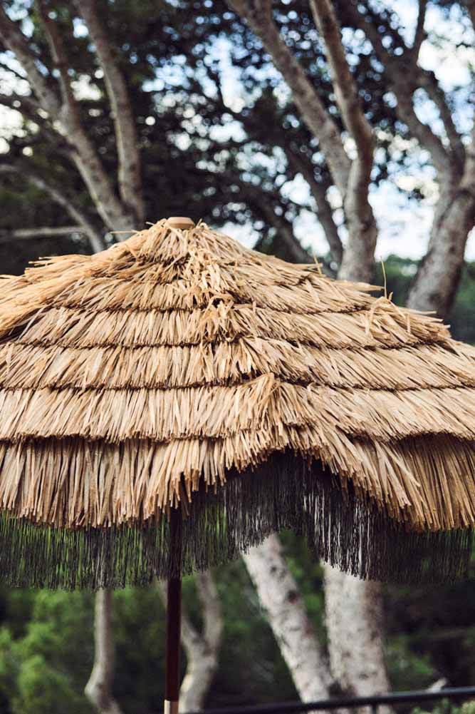 Parasol de jardin à franges effet raphia HKLIVING - FIN DE SÉRIE