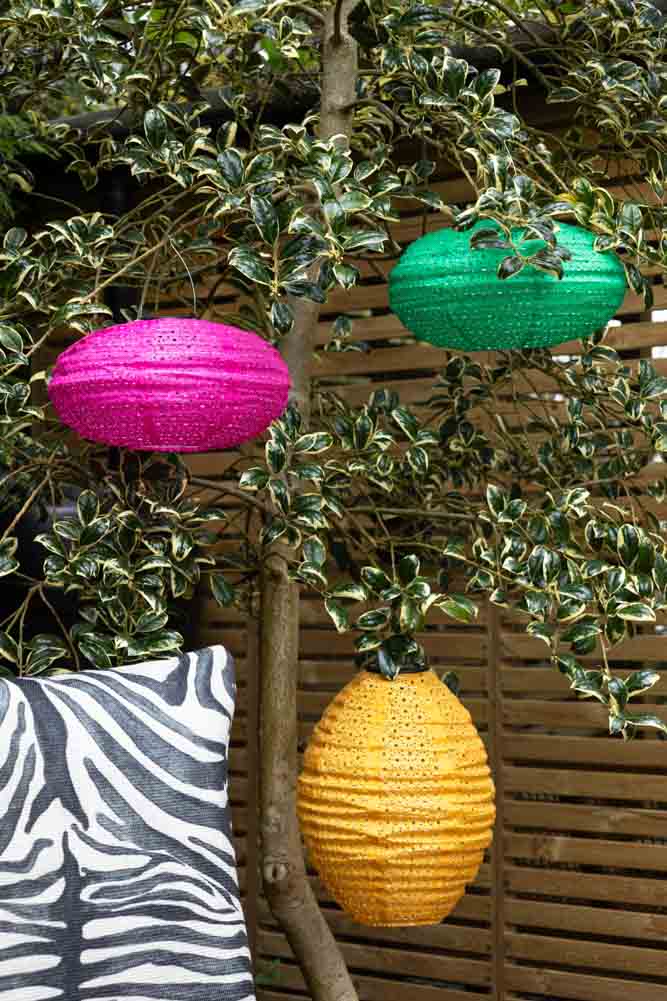 Lanterne solaire d'extérieur suspendue rose vif