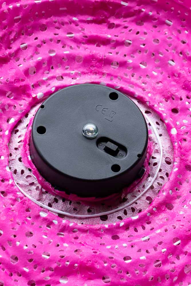 Lanterne solaire d'extérieur suspendue rose vif