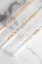 Message dans un tube lumineux - La vie est belle