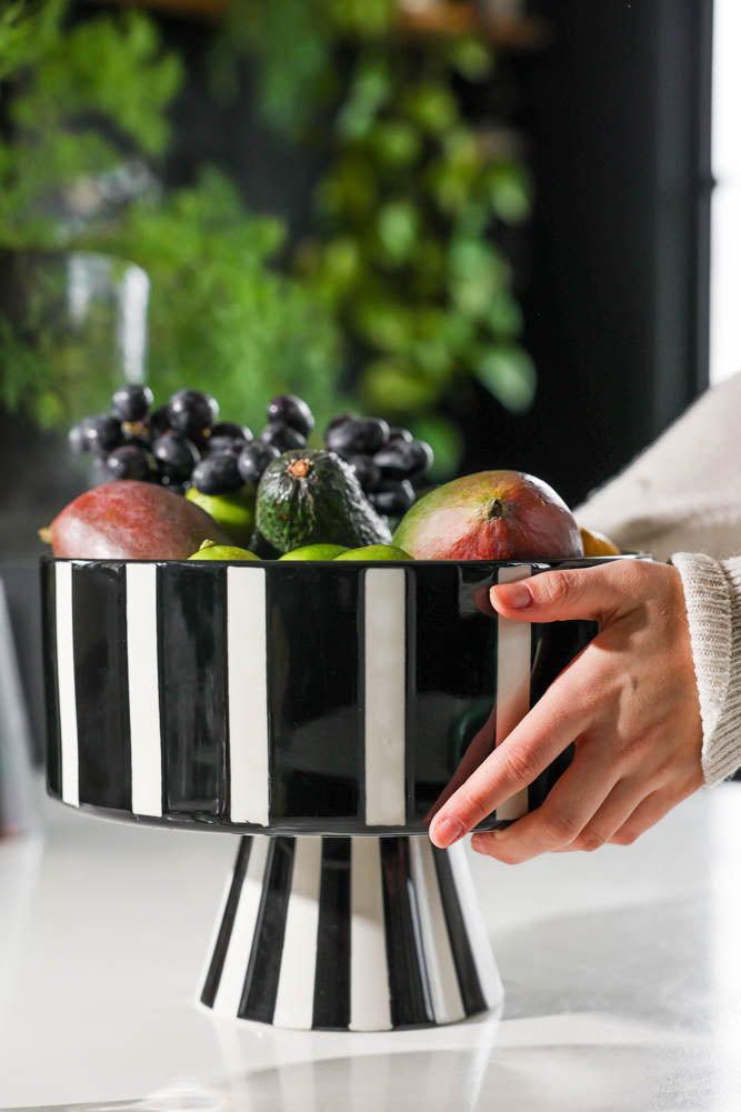 Bol à pied rayé noir et blanc