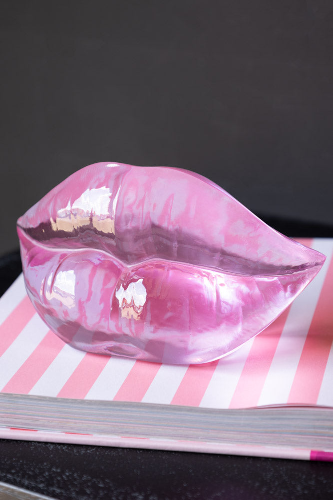 Ornement de lèvres rose pâle