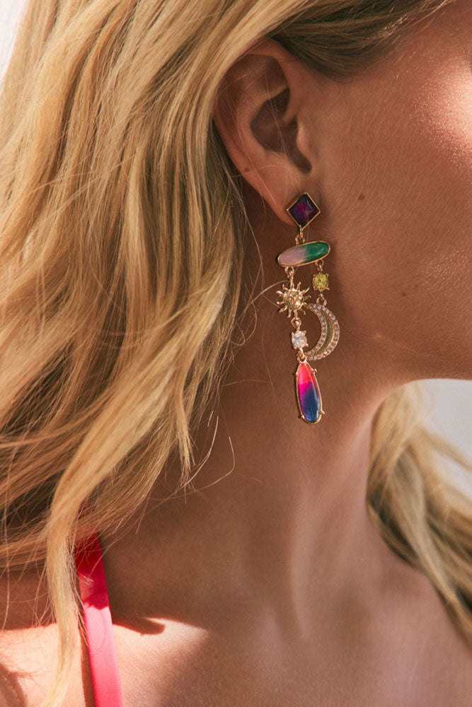 Boucles d'oreilles à perles roses et breloques bohèmes