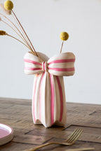 Vase à nœud rose et crème