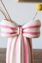 Vase à nœud rose et crème