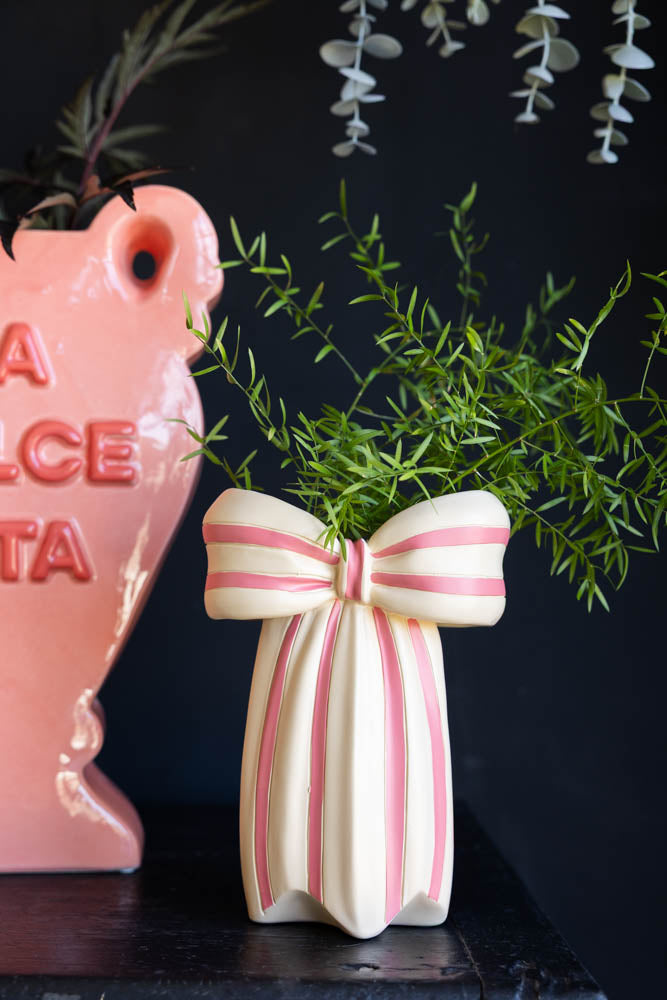 Vase à nœud rose et crème