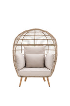 Chaise de jardin en forme d'œuf inspirée du rotin