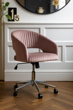 Chaise pivotante en velours rose côtelé