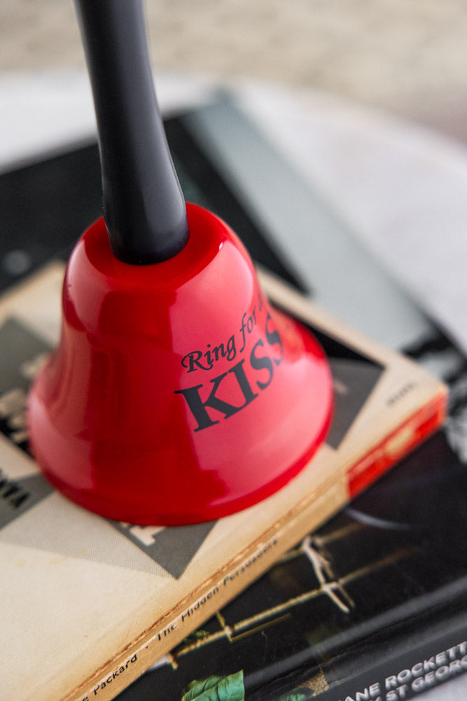 Sonnez pour un baiser Cloche rouge
