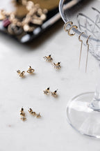 Lot de 6 boucles d'oreilles à tige en or et cristal