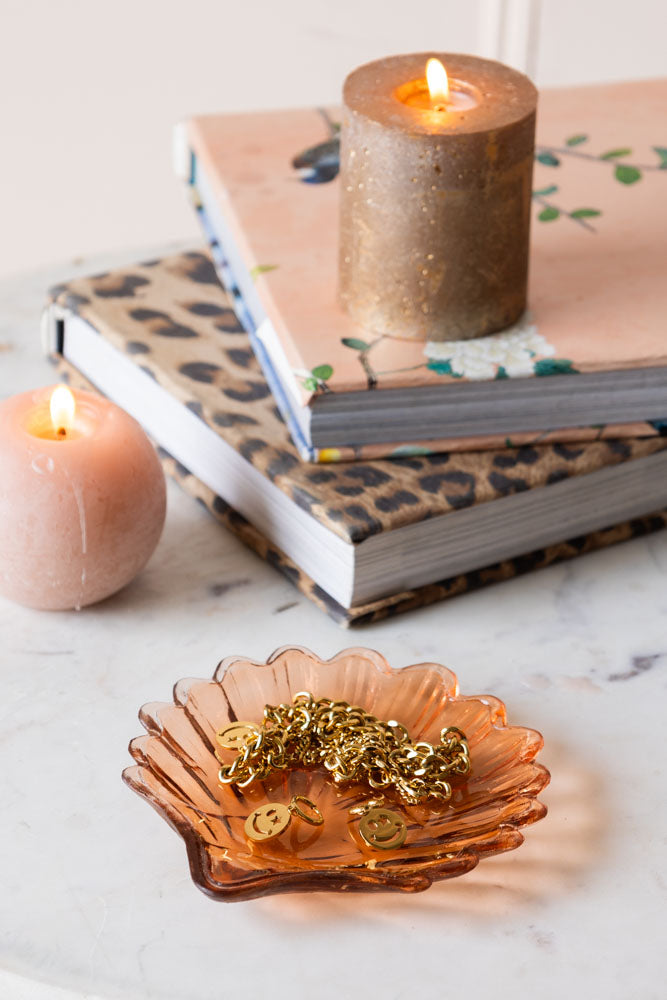 Petit plateau à bijoux coquillage en ambre