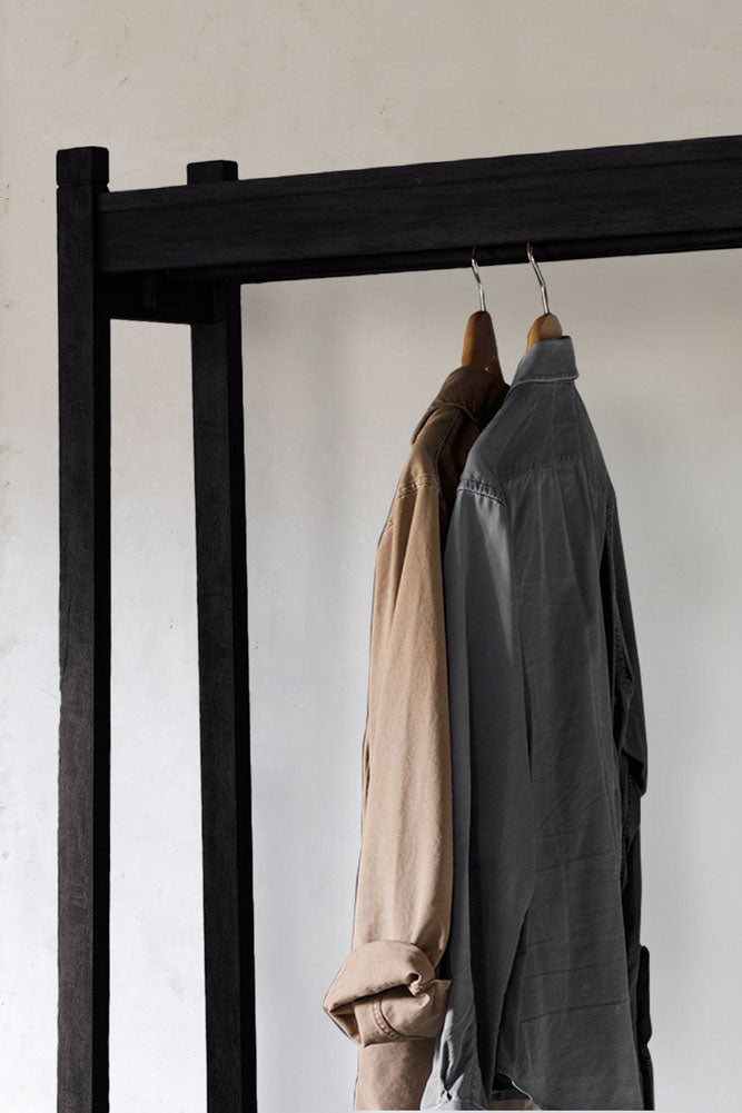 Élégante armoire ouverte indépendante en bois de manguier