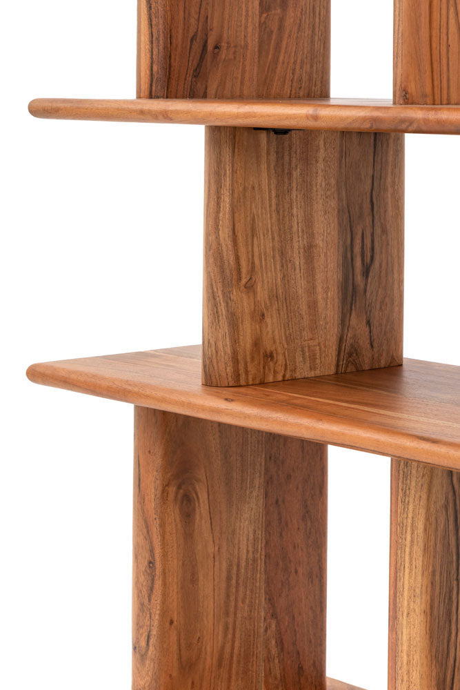 Grandes étagères d'exposition autoportantes à plusieurs niveaux