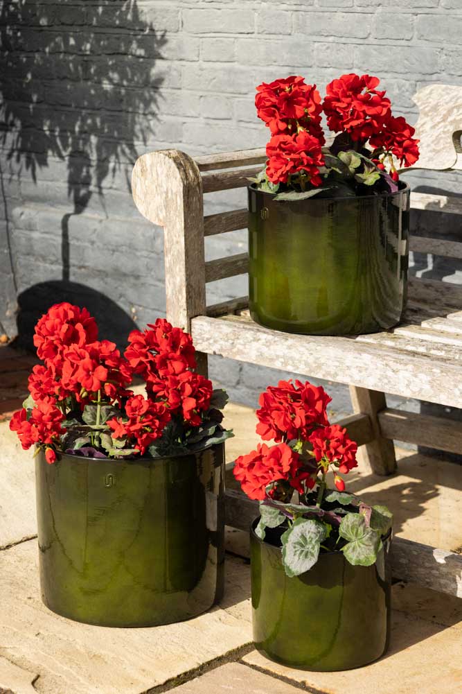 Pot de fleurs en acier recyclé vert vif - Disponible en 3 tailles