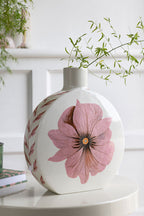 Vase floral blanc et rose
