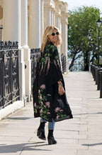 Kimono noir Glycine et chrysanthèmes - Disponible en 2 longueurs