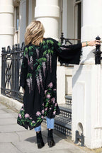 Kimono noir Glycine et chrysanthèmes - Disponible en 2 longueurs