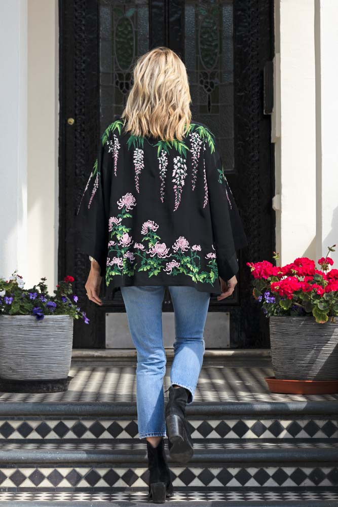 Kimono noir Glycine et chrysanthèmes - Disponible en 2 longueurs