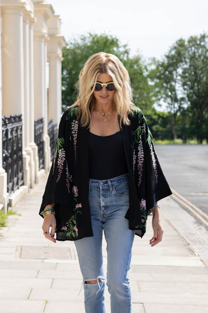 Kimono noir Glycine et chrysanthèmes - Disponible en 2 longueurs