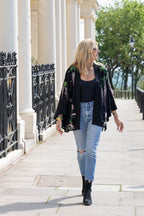 Kimono noir Glycine et chrysanthèmes - Disponible en 2 longueurs