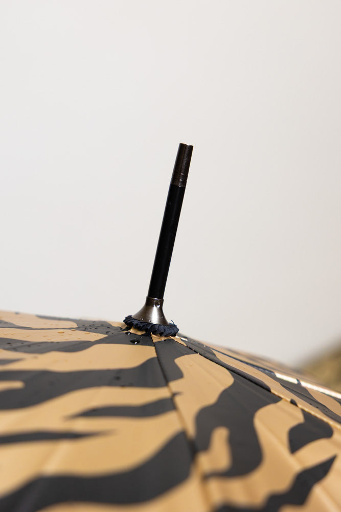 Parapluie à imprimé zèbre doré métallisé